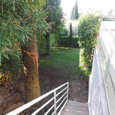Spacious 3 Bedroom Flat Near City Centre And Beaches Appartement